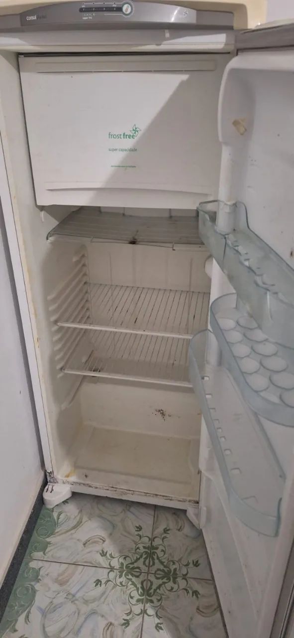 Geladeira com avaria - Foto 2