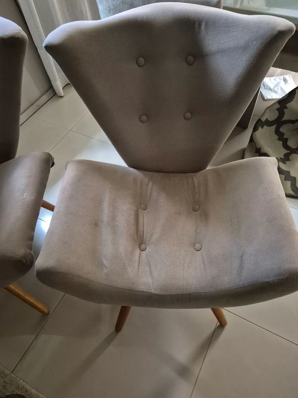 2 cadeiras  180  - Foto 2