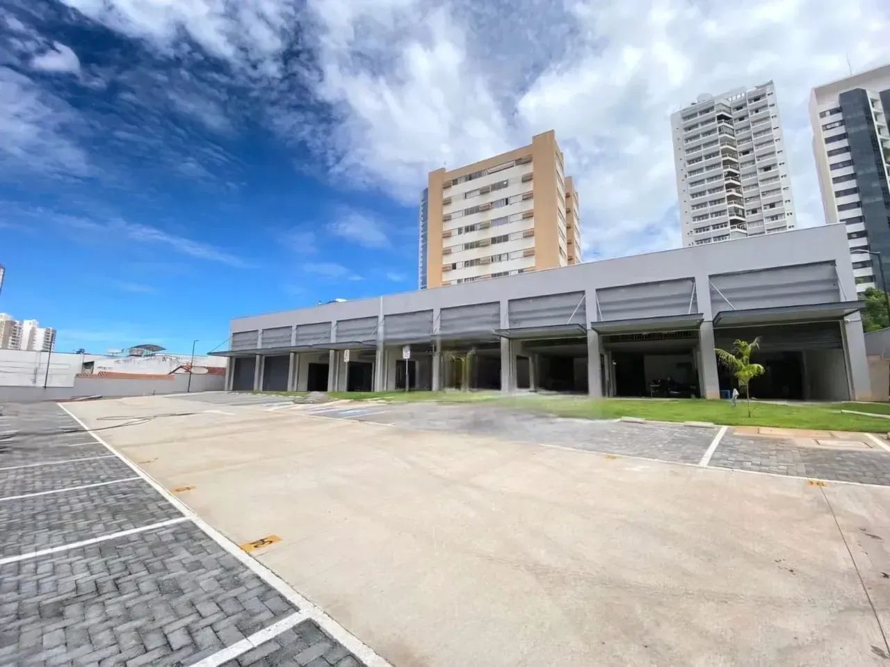 ALUGO SALÃO COMERCIAL NA REGIÃO DO GOIABEIRAS DE 100M2 - Cuiabá/MT - Foto 4