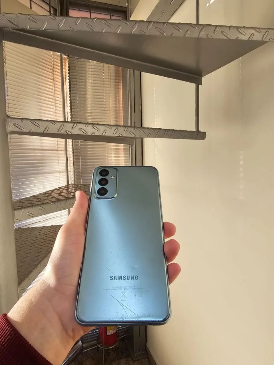 CELULAR USADO EM BOAS CONDIÇÕES - Foto 2