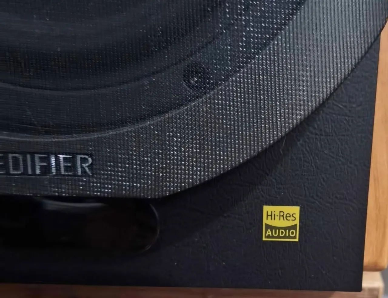 Monitor Edifier  S1000W  - Foto 3