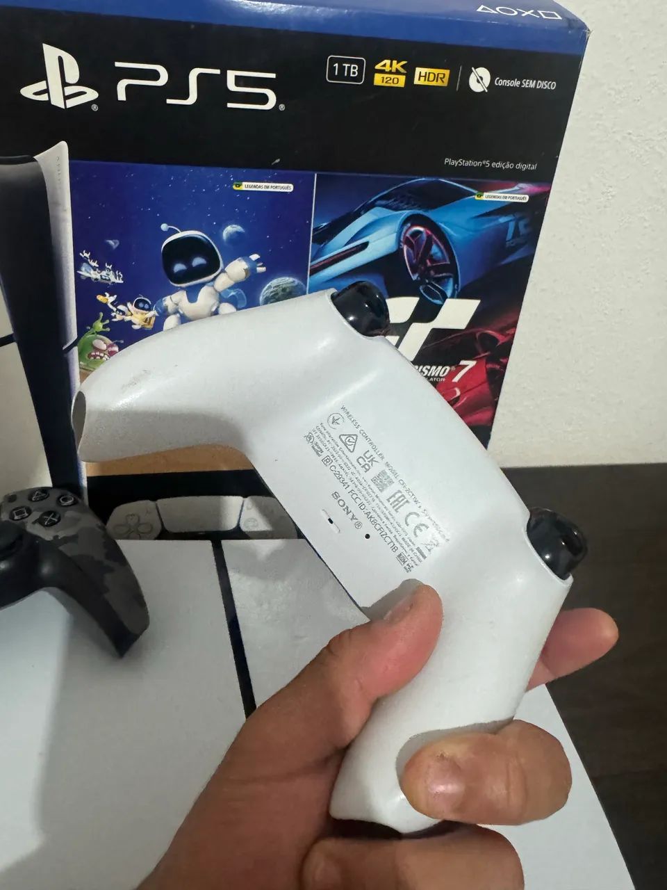 PS5 1TB 2 manetes na garantia + jogos | Troco por iPhone 17 Pro - Foto 4