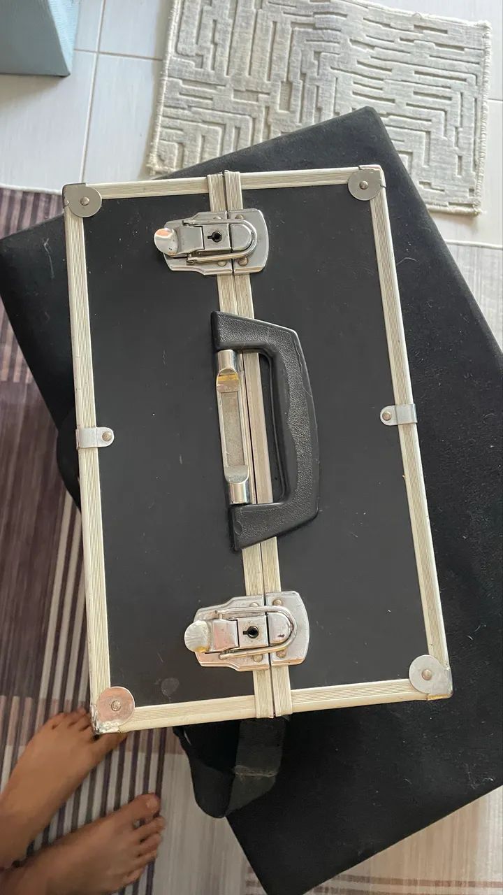Vende-se maleta de maquiagem  - Foto 2