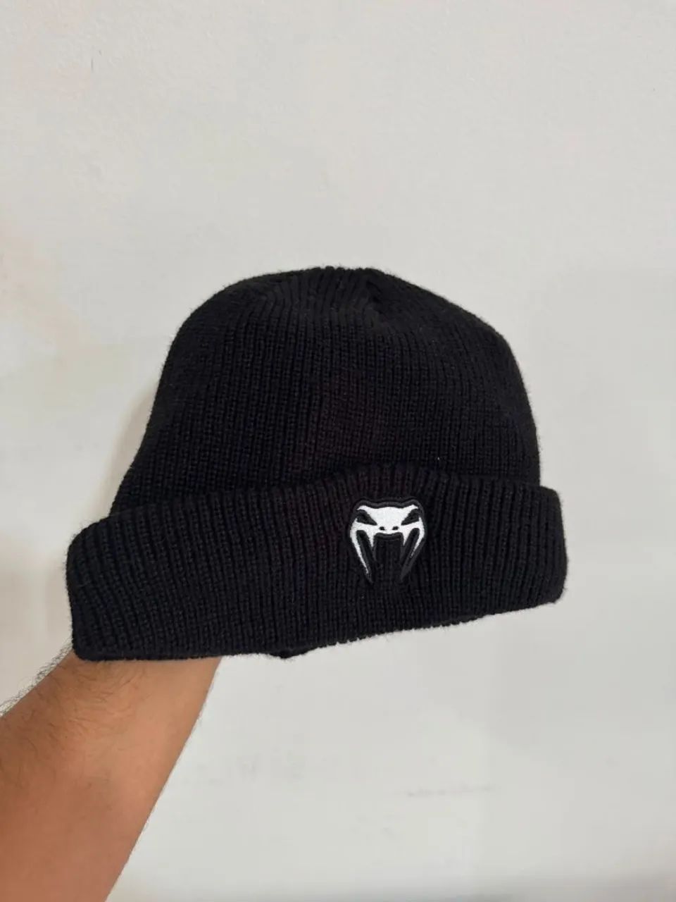 TOUCA GORRO VENUM