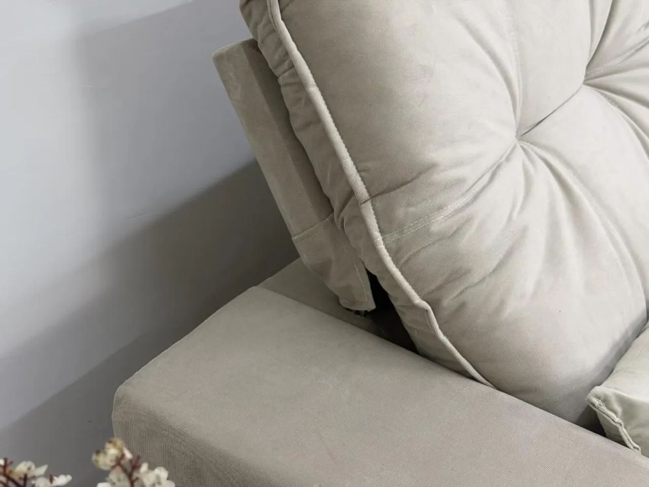 Sofá Retrátil 2 Lugares 180cm Veludo Bege - Foto 3