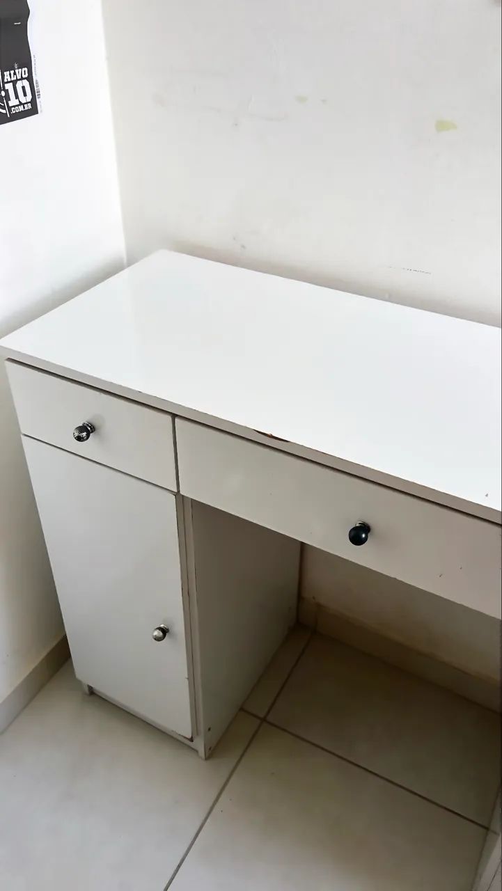 Mesa de estudos - Foto 2