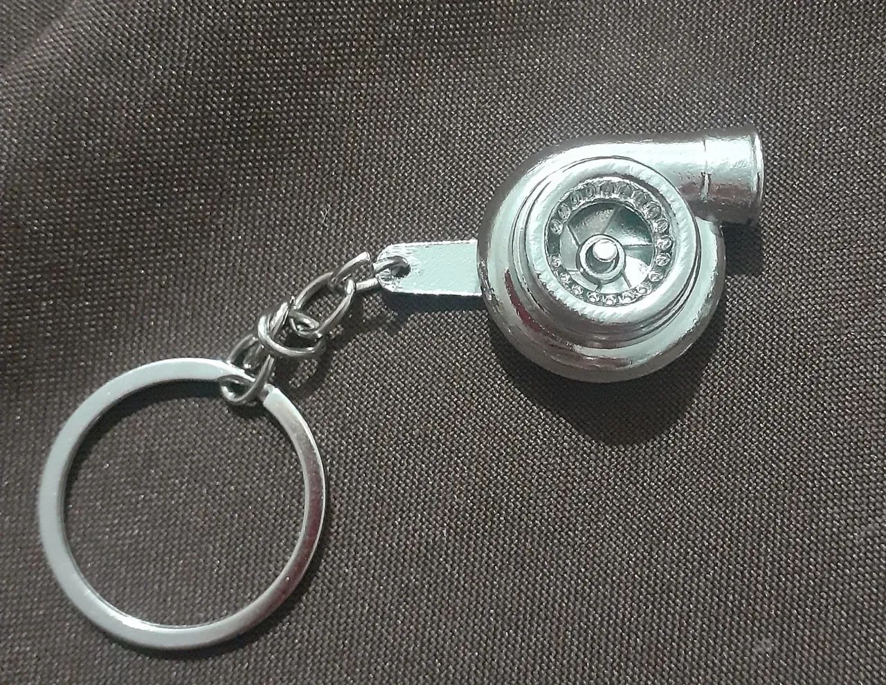 LOTE de CHAVEIROS HÉLICE TURBO ( LACRADOS)