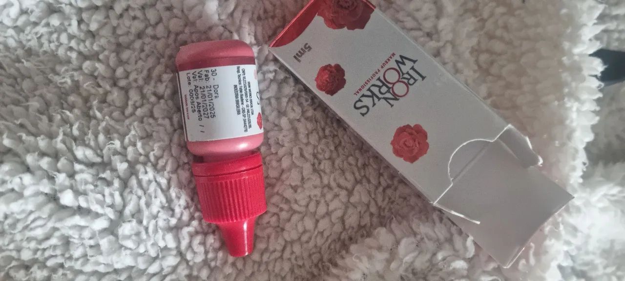 Pigmento Iron Works para micro Labial - Foto 4