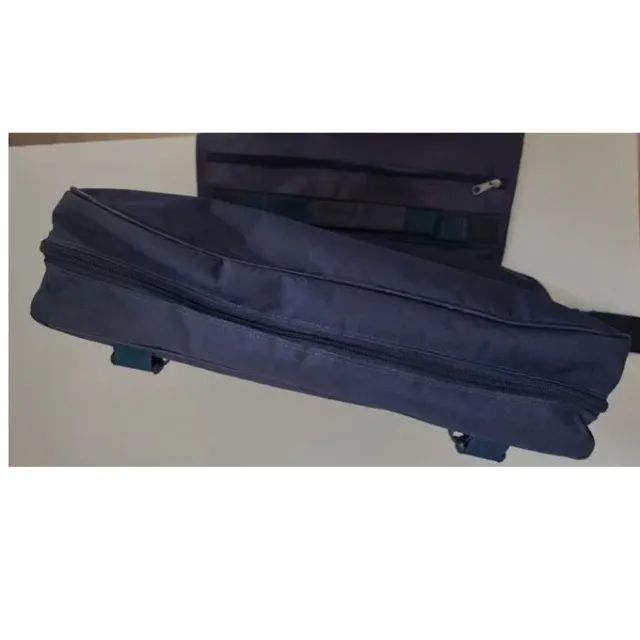 Bolsa/Pasta  de nylon com várias divisórias, extensor e com alça de mão e tiracolo - Foto 3