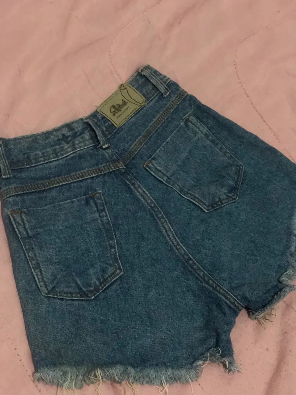 short jeans com corrente y2k sal e pimenta - Foto 2