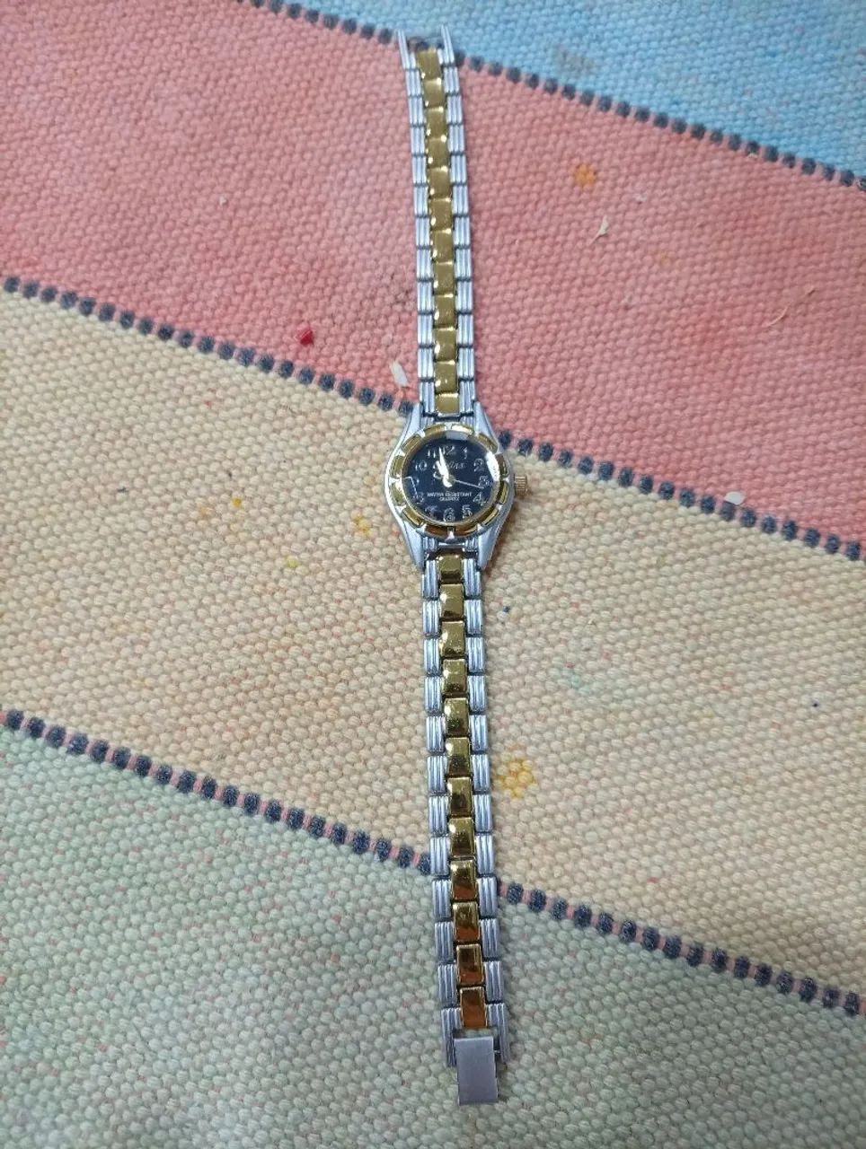 Relógio pulso cadina prata e dourado. - Foto 4