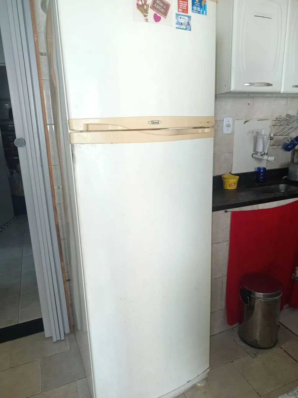 Geladeira Consul 380L com defeito 