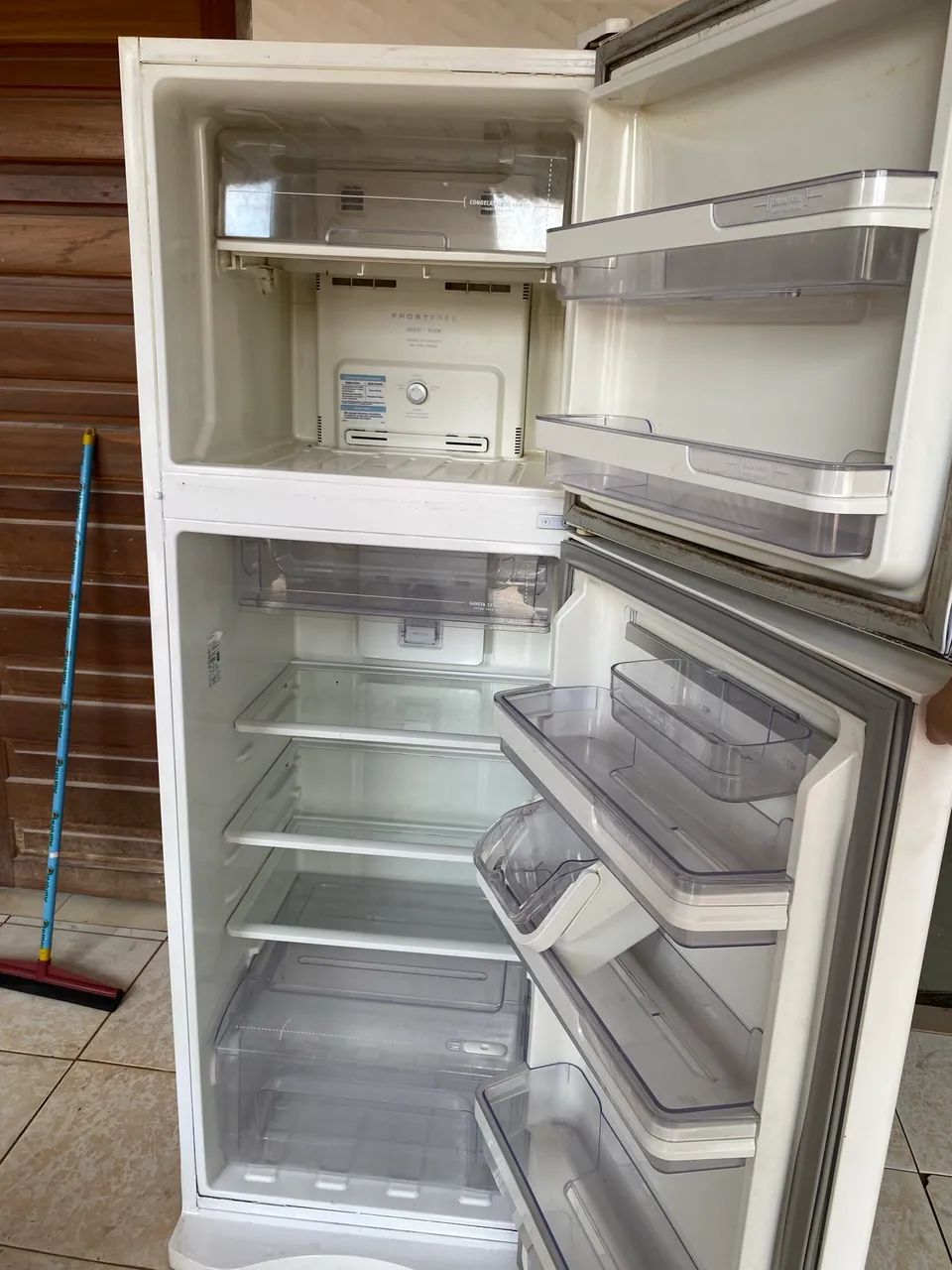 Vendo geladeira  - Foto 5