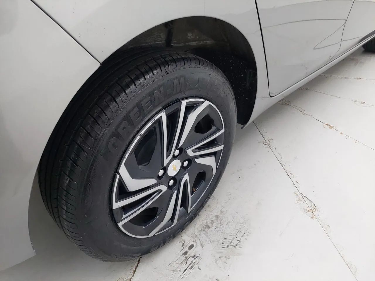 Chevrolet Onix Hatch LT 1.0 12V Flex Mec. 4P, foto 14 de 18