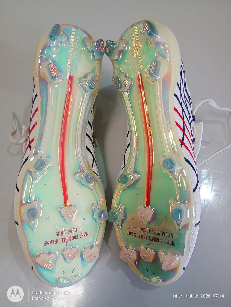 Chuteira de campo, Adidas F50 , numeração 40/41, valor $ 450 reais