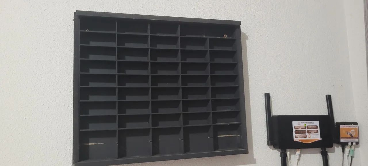 Expositor com tampa de acrílico 