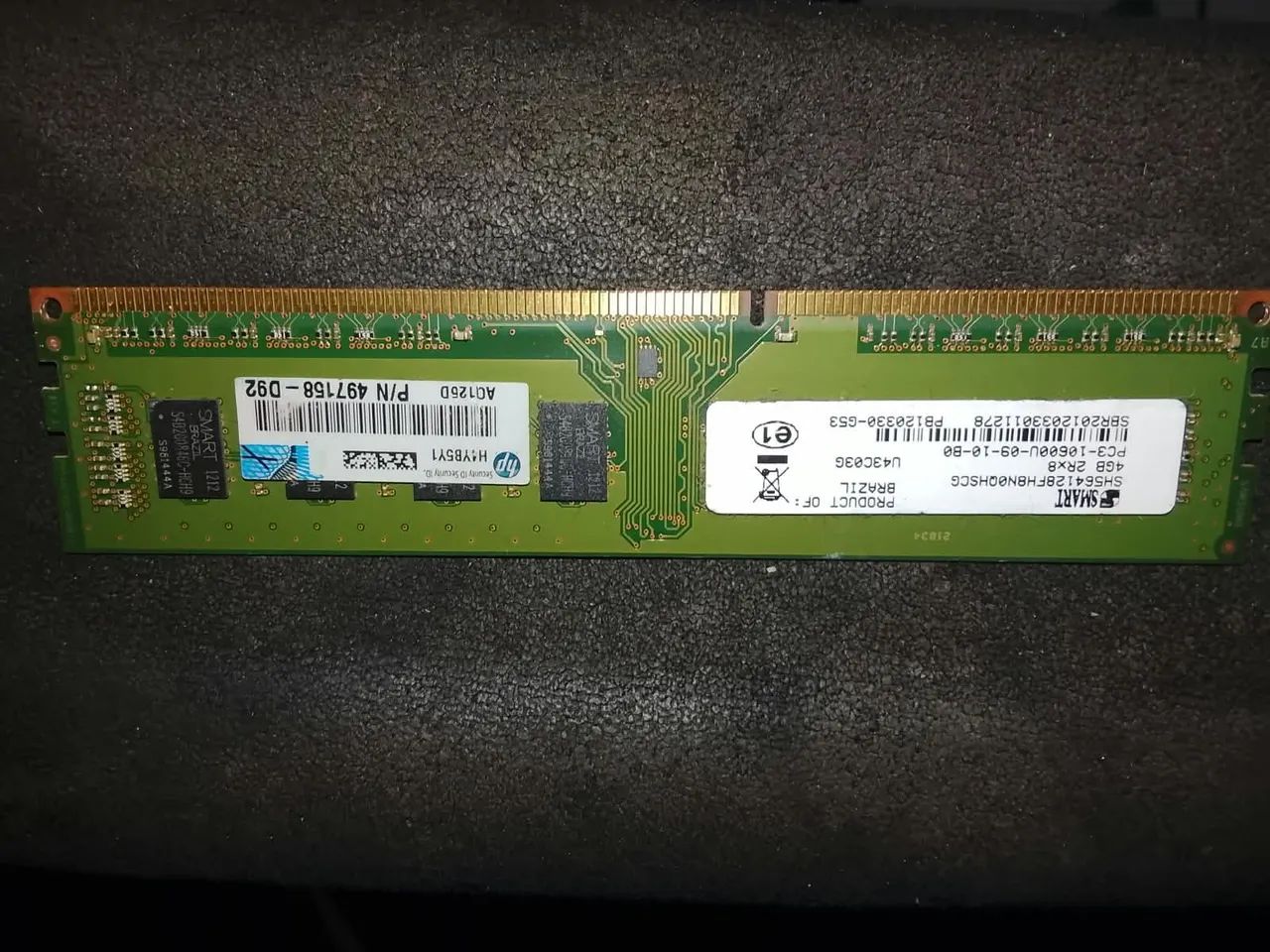 Duas memórias RAM de 4Gb usada (Funcionando)