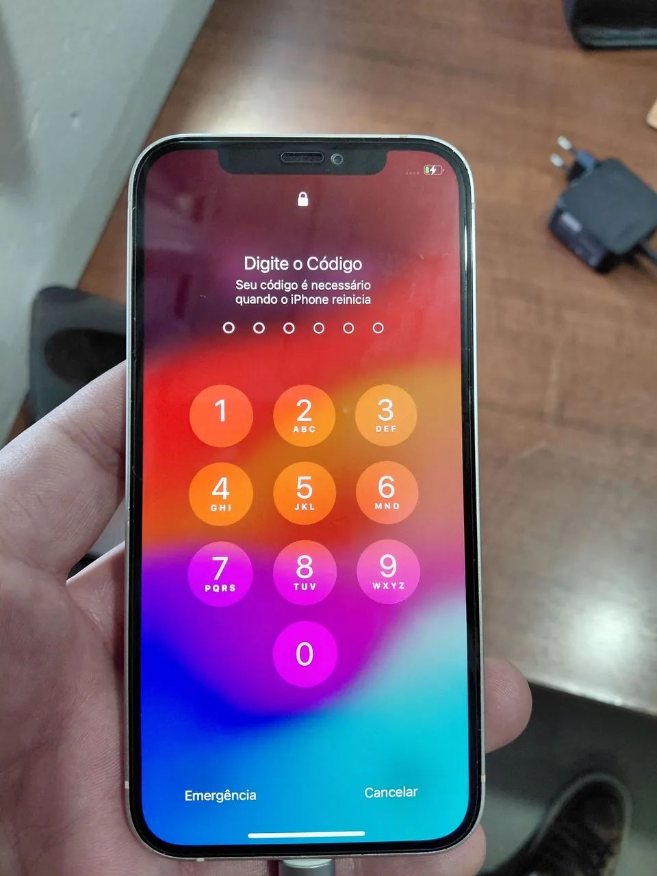 Celular iphone 12 usado ótimo estado bateria zera - Foto 5