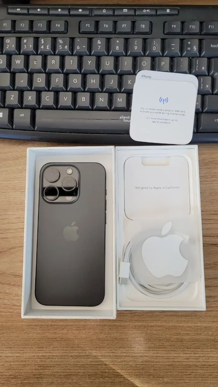 iPhone 15 Pro 256GB Black Titanium - Impecável