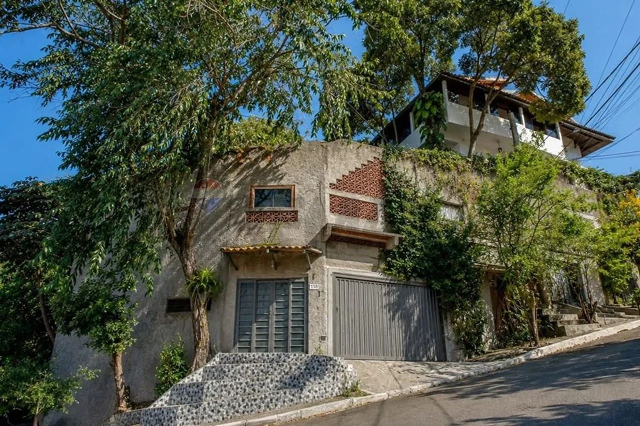 CASA COMERCIAL EM ATIBAIA COM 357m² ABAIXO DO VALOR DE MERCADO
