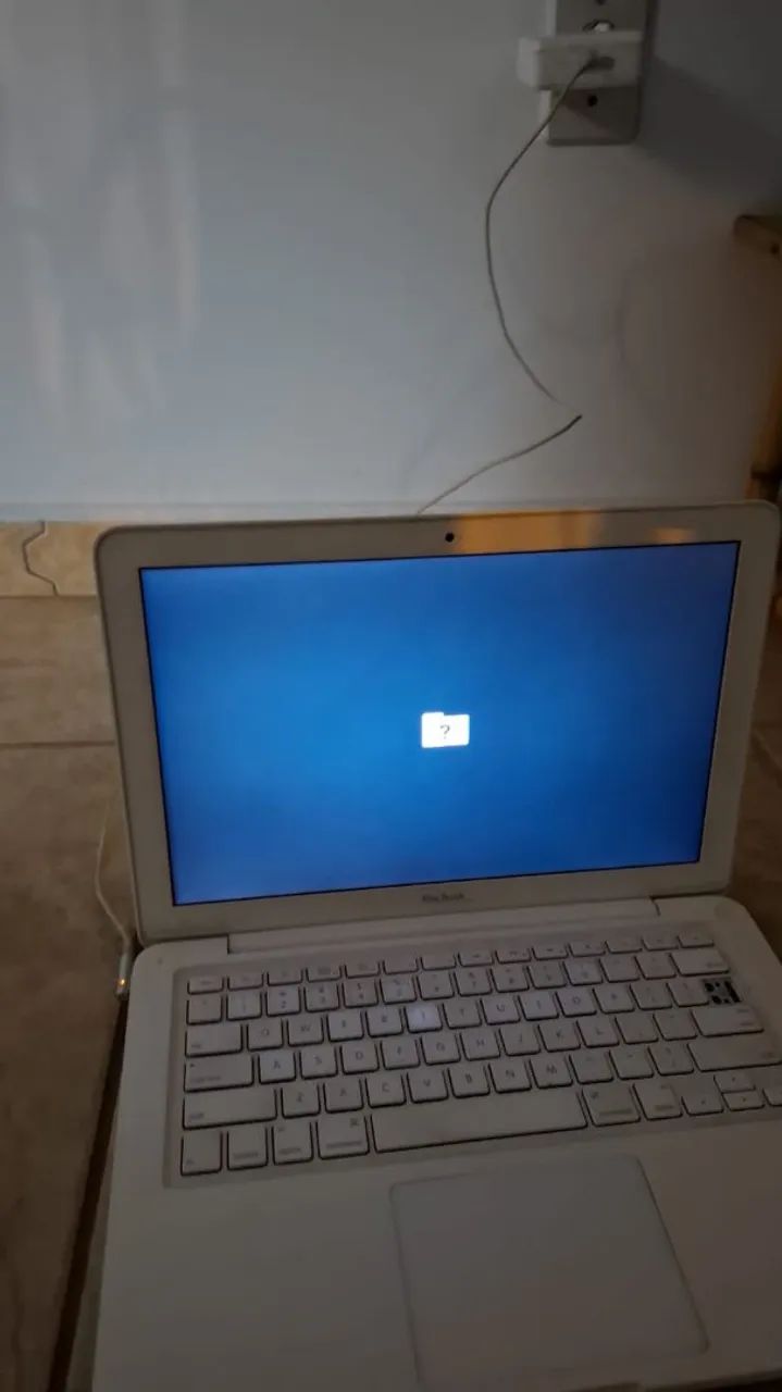 LOTE 2x MacBook Branco - Para Peças / Retirada de Componentes - Foto 4