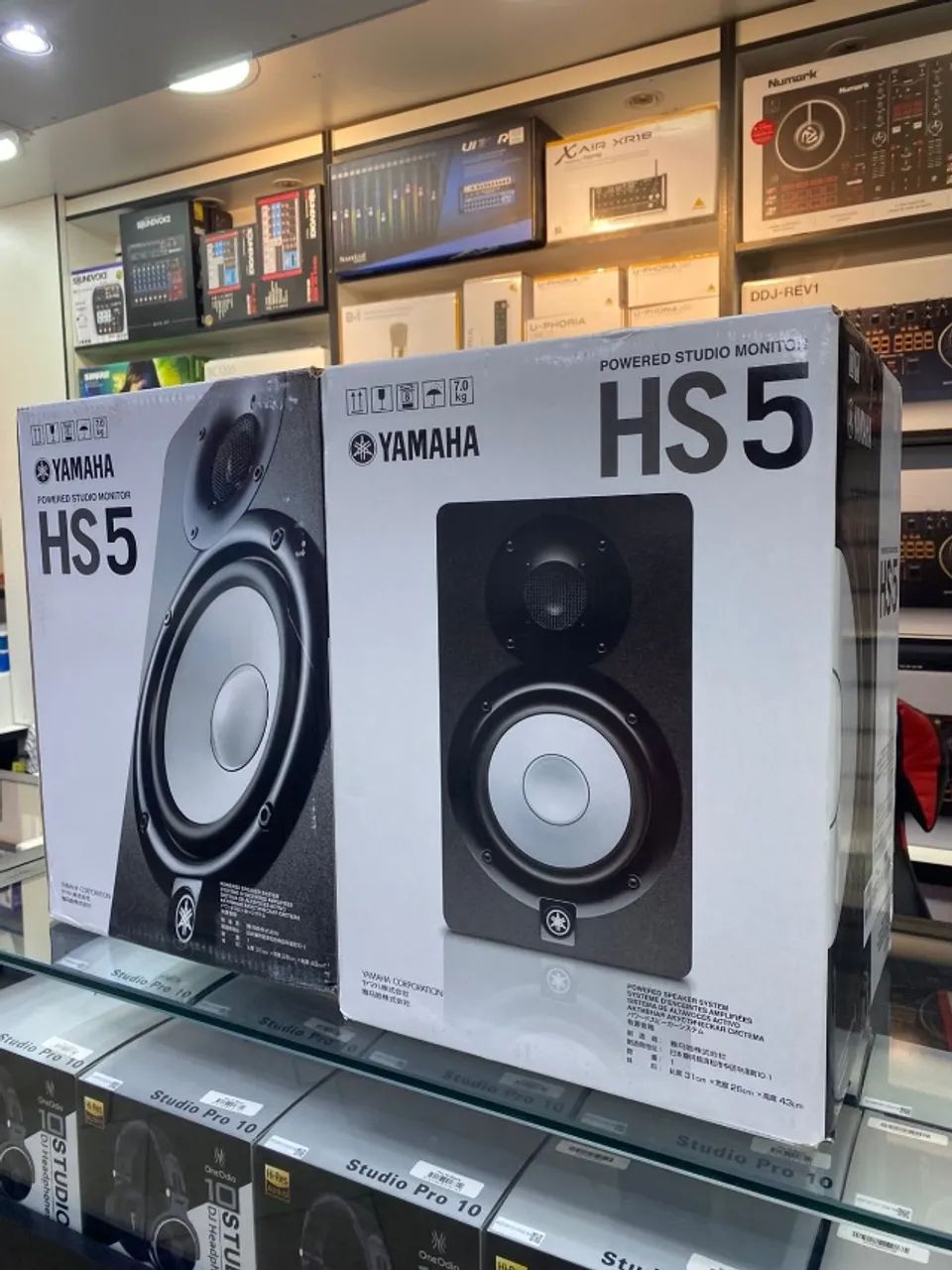 Par de Monitores De Referência Ativo Yamaha HS5 70w Preto Oferta