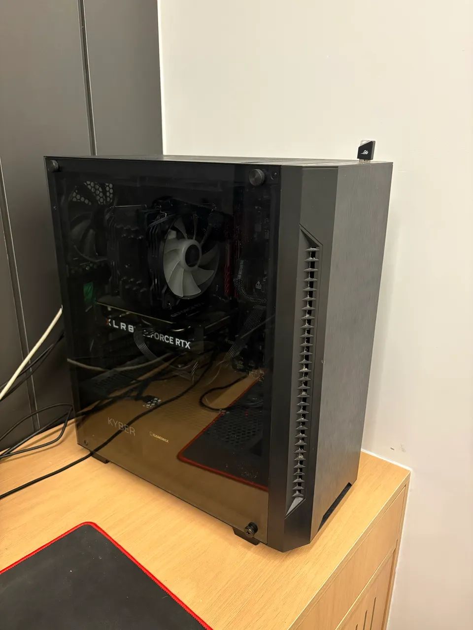 PC GAMER RTX 4060 + Ryzen 7 5800x3d