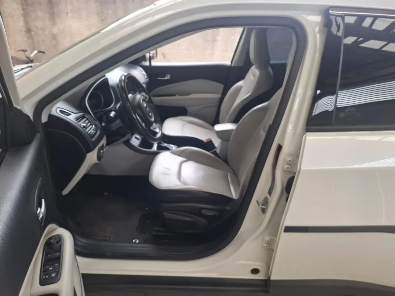Jeep Compass Longitude 2.0 4X2 Flex 16V Aut. 2018 - Foto 4