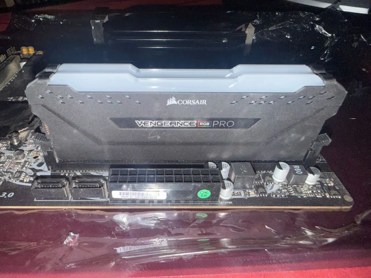 Memória RAM CORSAIR VENGEANCE Pro RGB 32 GB (16x2) 3600 MHz DDR4 - Foto 2