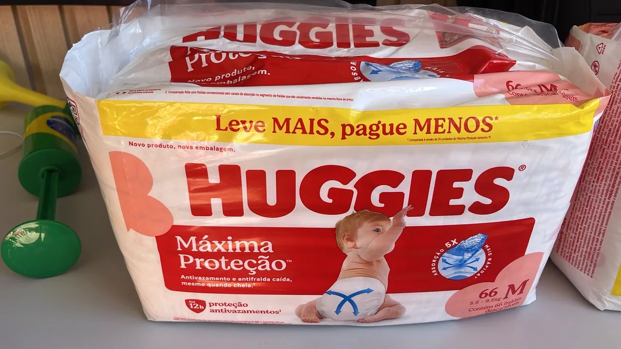 Vendo fraldas Huggies tamanho M 