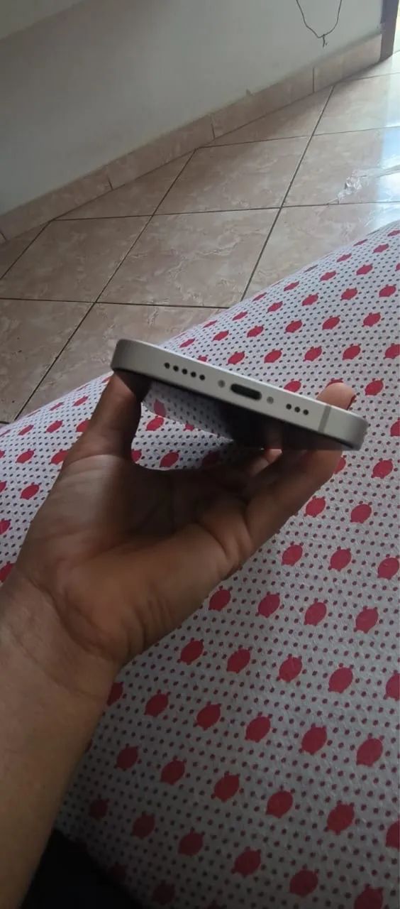 iPhone 14 - Foto 4