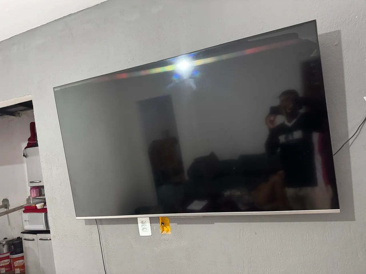 Tv 65 polegadas quebrada para retirada de peças 