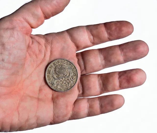 Moeda de 2000 Réis Brasileiros - SOB Ótima. 90% Prata. Ano 1913.