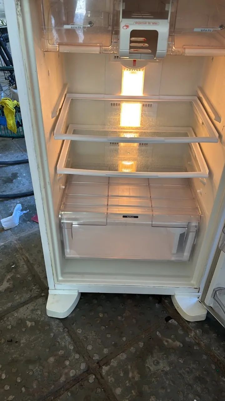 VENDO GELADEIRA BRASTEMP - Foto 3