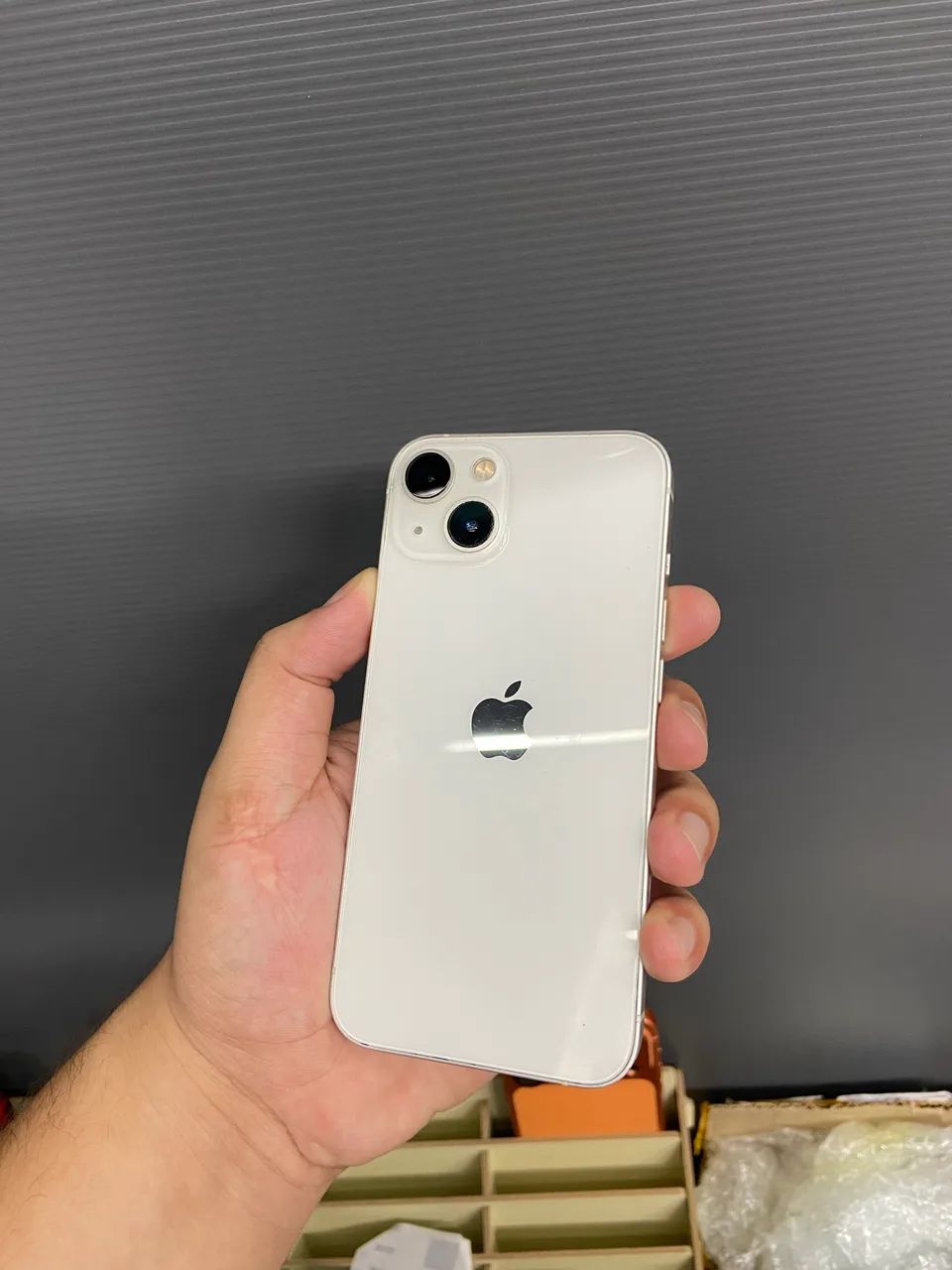 IPHONE 13 128GB - SUPER CONSERVADO BATERIA 84% - Foto 2