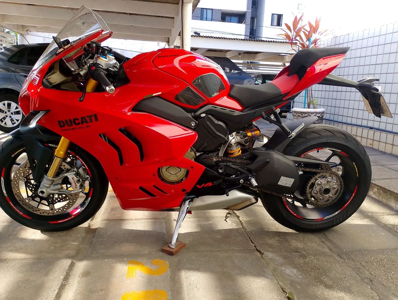 DUCATI Panigale V4S 2023 - Foto 2