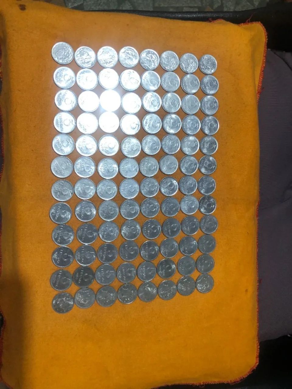 Vendo diversas moedas de cruzado e cruzeiros, datas e valores diferentes - Foto 3
