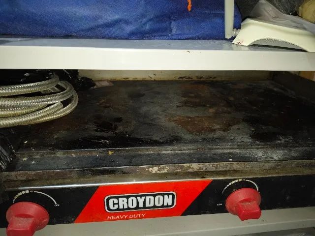Chapa usada Croydon a gás 