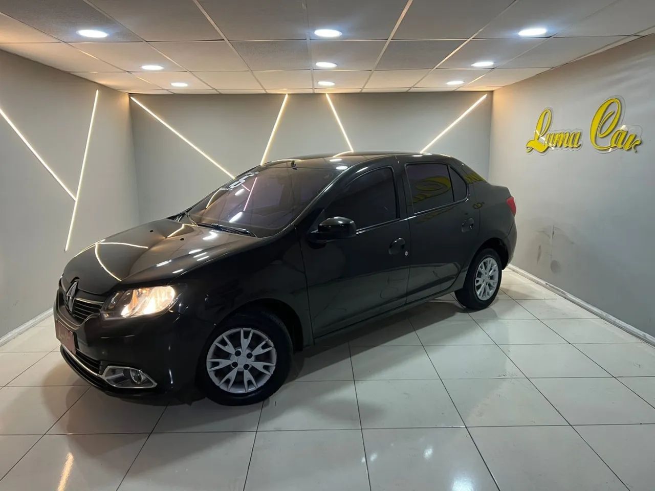 Renault Logan Expression Flex 1.0 12V 4P 2016 - Foto 2