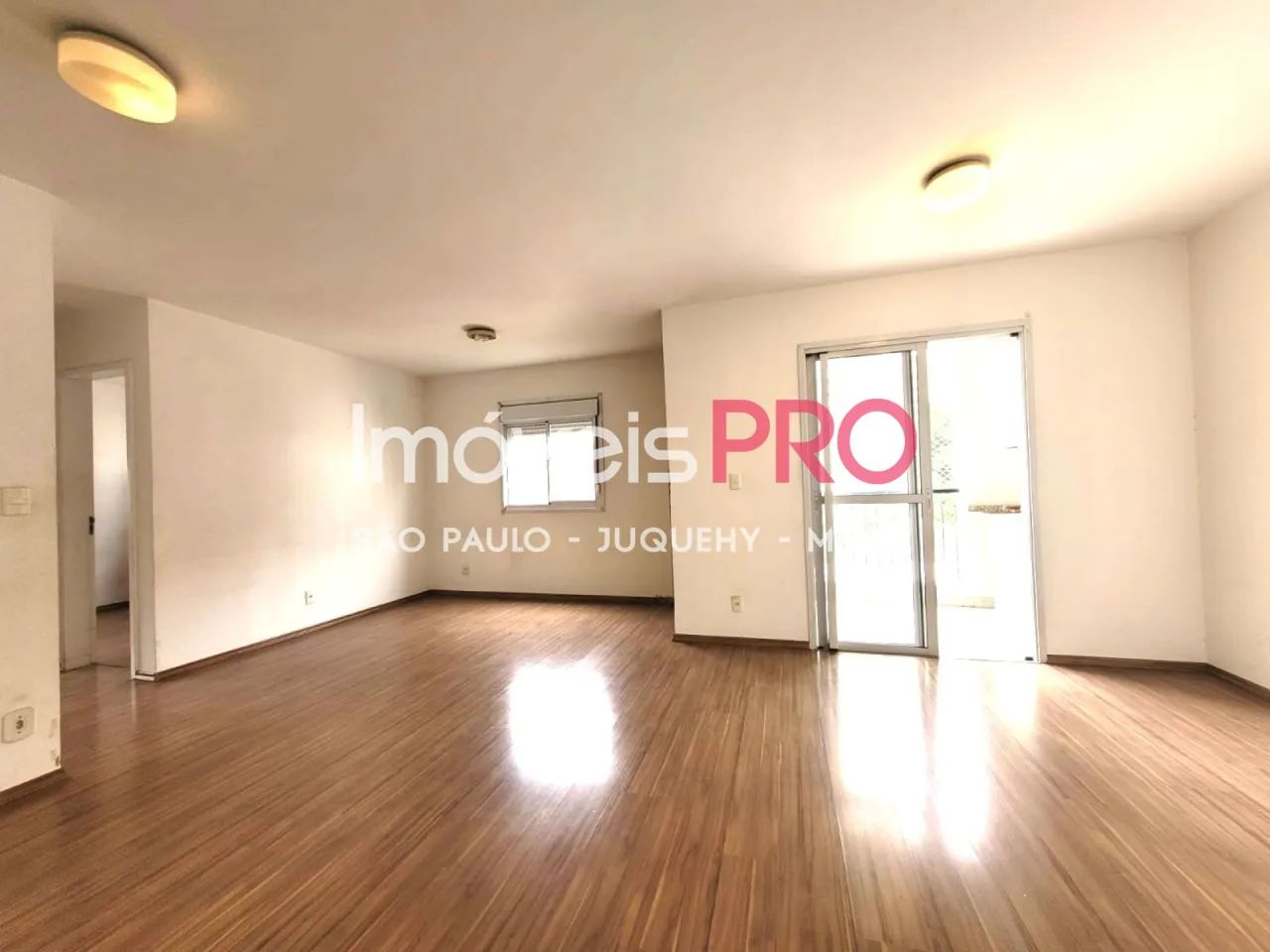 74m² no Morumbi com 2 suítes e 2 vagas.