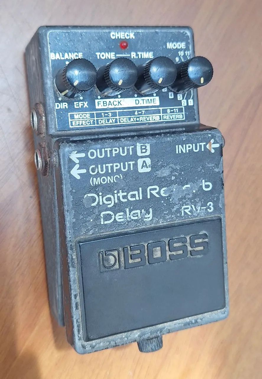 BOSS RV-3 ディレイ・リバーブペダル Pedal BOSS RV-3 Digital Reverb/Delay - Instrumentos musicais