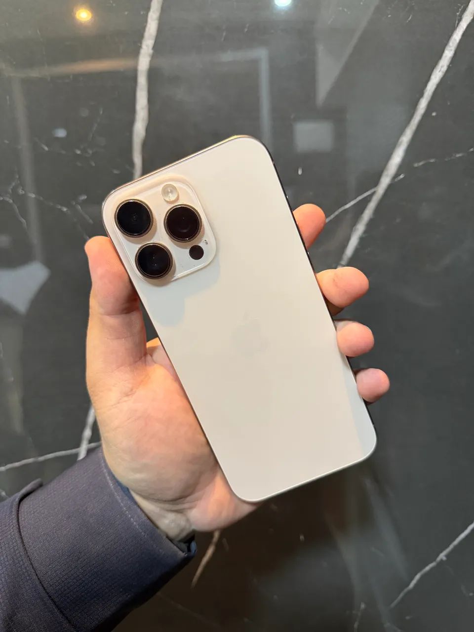 iPhone 16 Pro Max 94% bateria 