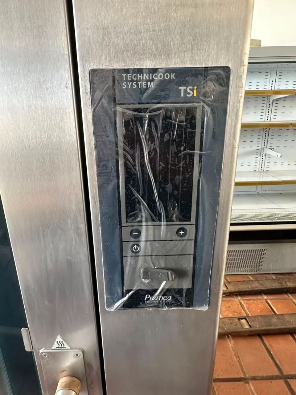 Forno TSi40 Prática
