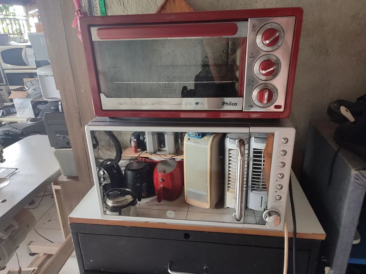 Microondas GE 20 litros espelhado e inox.