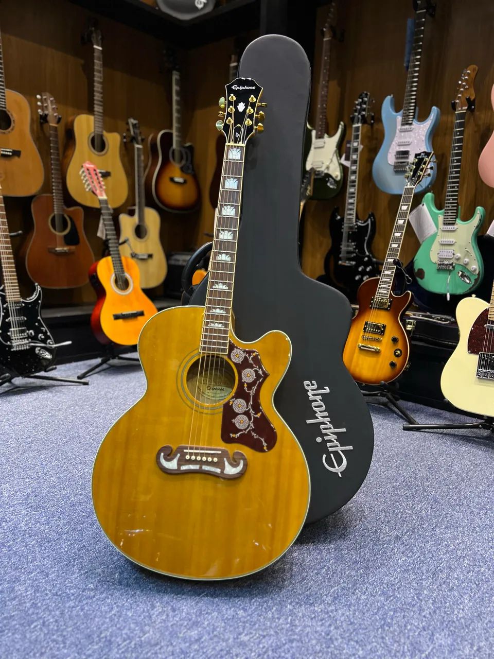 Violão Epiphone EJ-200 Natural com Hard Case 