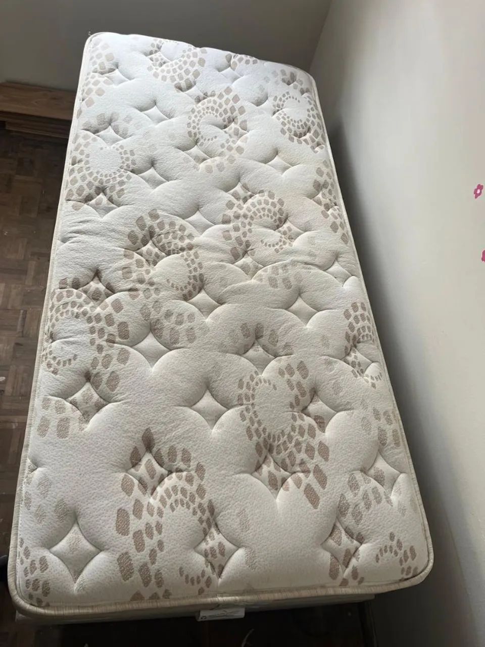 Cama & Box Solteiro Luxo semi nova
