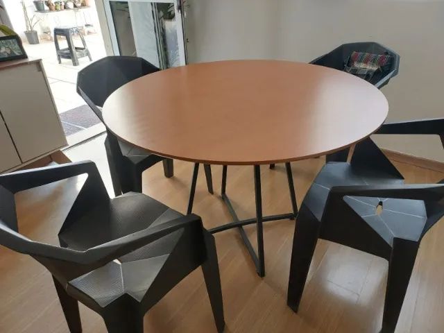 Mesa madeira e ferro - 110 cm, até 6 pessoas (sem cadeiras) - Foto 2
