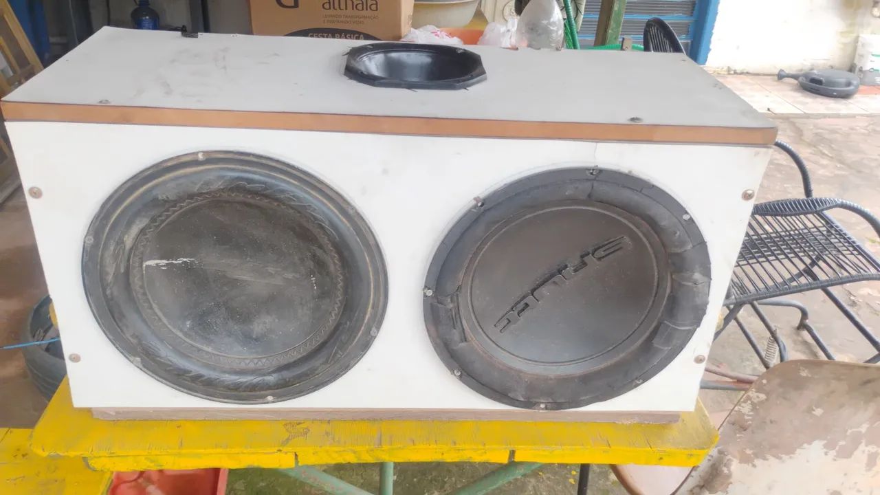 Duas caixas de som e modulo de 1500 wats por 300r$ 