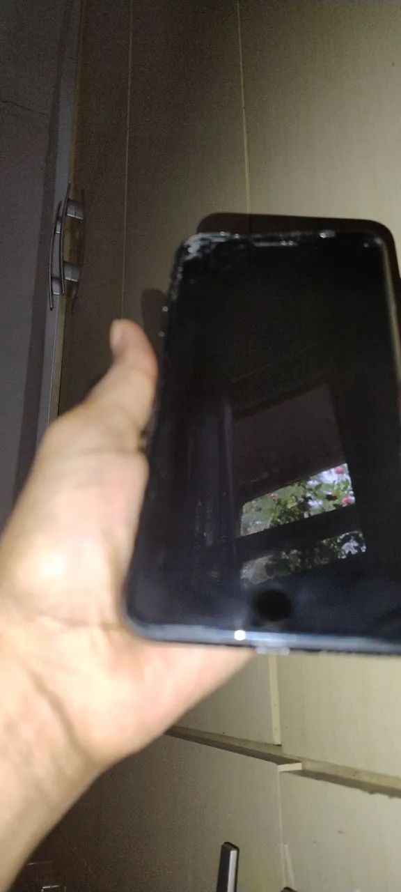 iPhone 8 para retirada de peças  - Foto 2