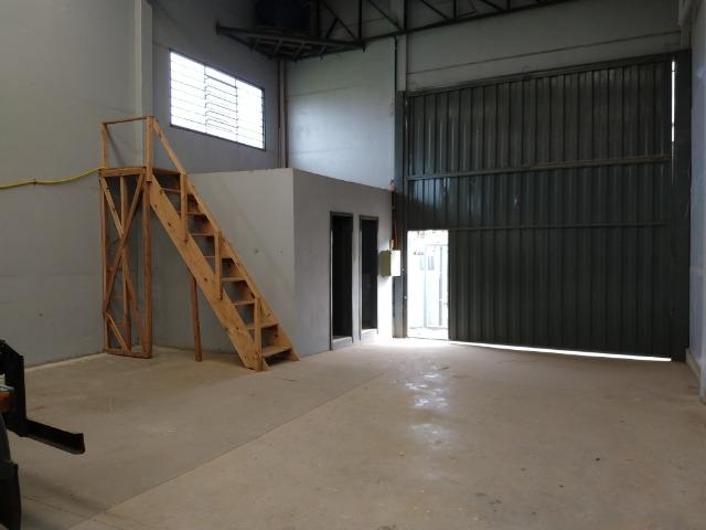 Pavilhão de 720:00 m² no Bairro Cruzeiro- Permuta-se por Terreno - Foto 7